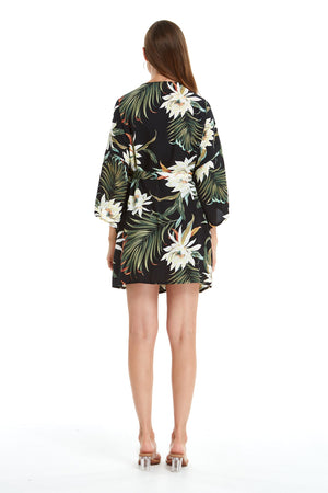 Women's Lightweight Kimono in Wispy Cereus Black