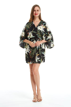 Women's Lightweight Kimono in Wispy Cereus Black