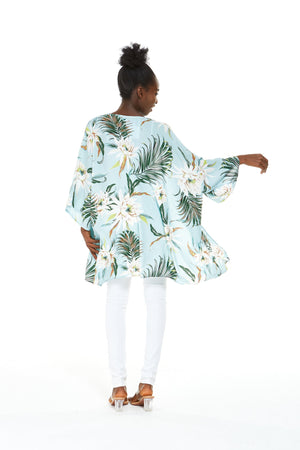 Women's Lightweight Kimono in Wispy Cereus Light Blue